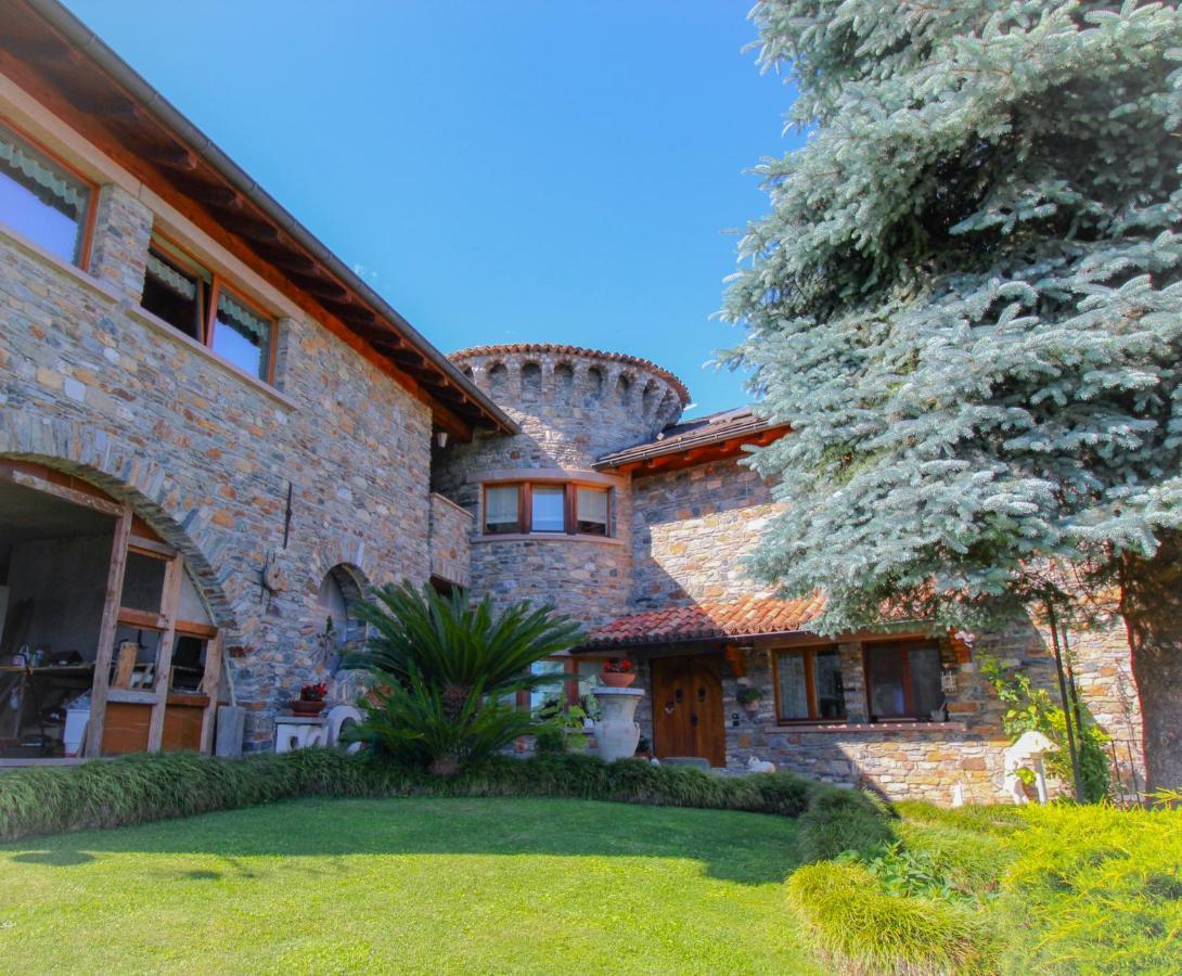 Residenza Castellum Apartment Stazzona Luaran gambar