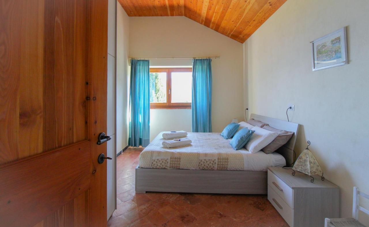 Residenza Castellum Apartment Stazzona Luaran gambar