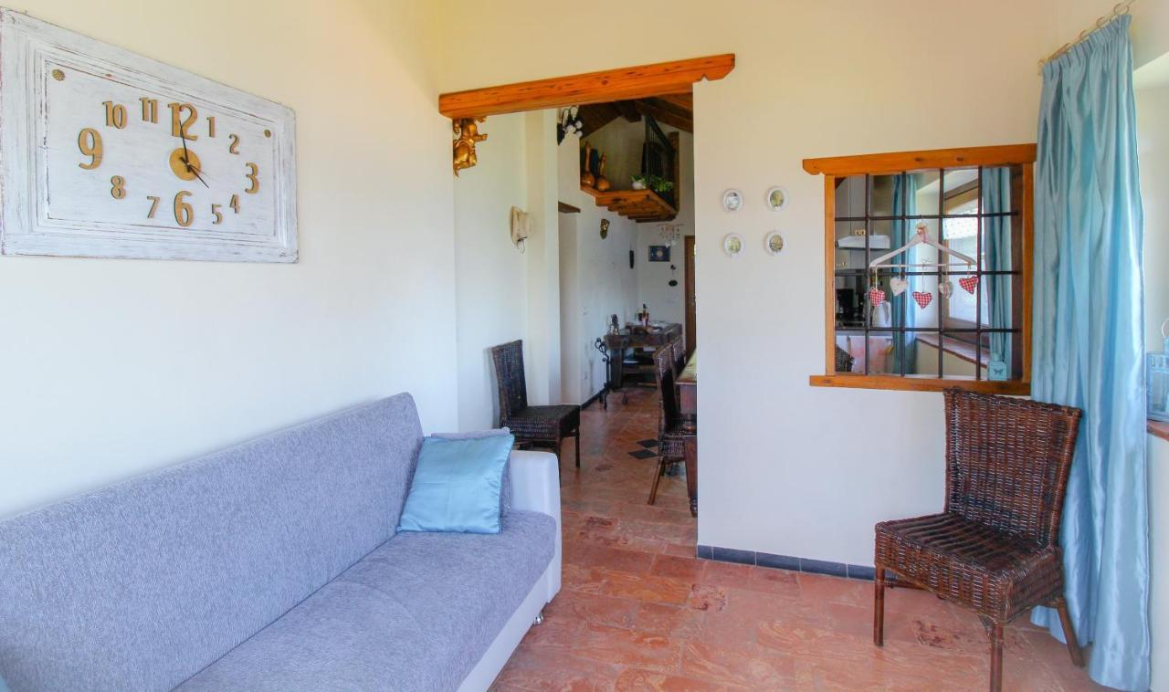 Residenza Castellum Apartment Stazzona Luaran gambar