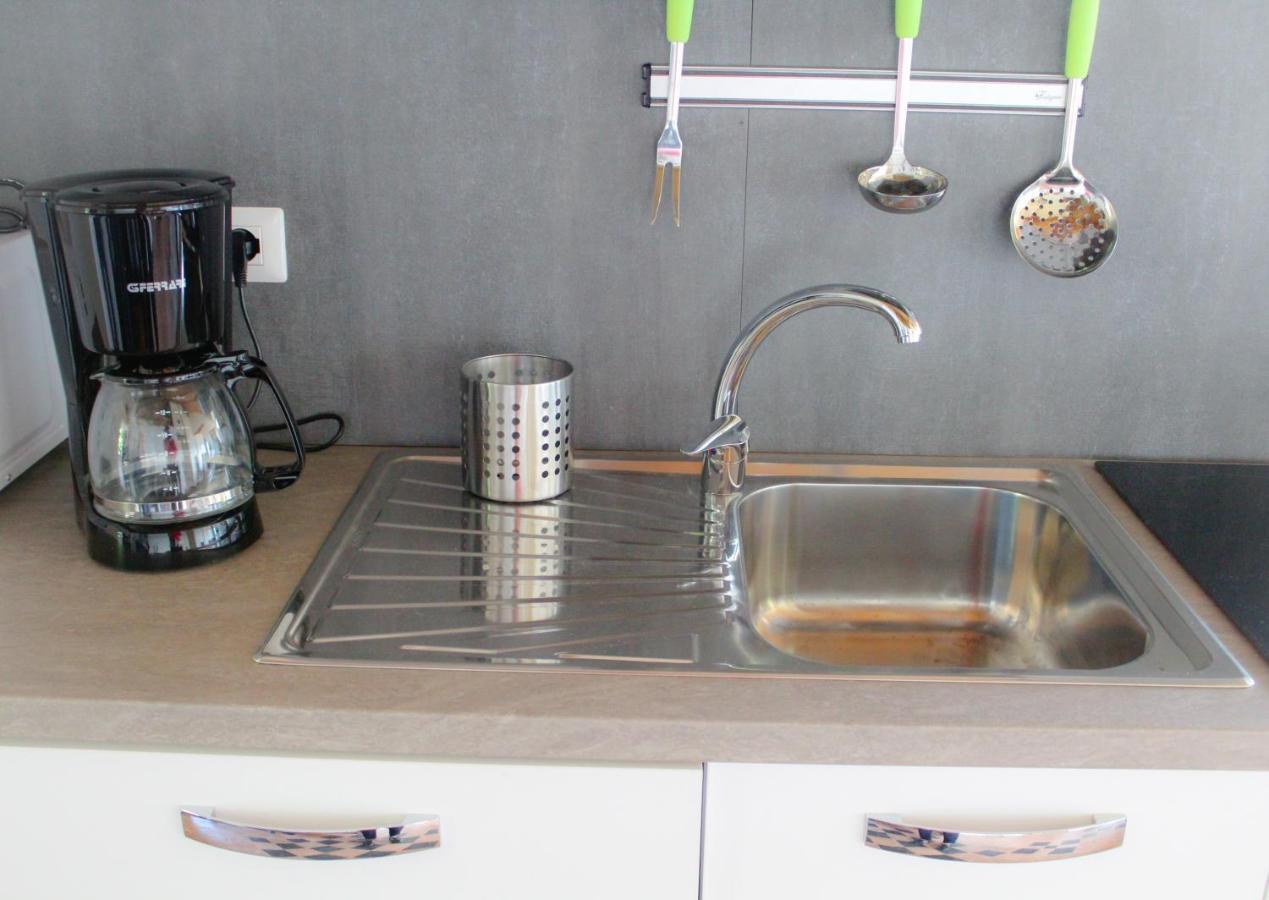 Residenza Castellum Apartment Stazzona Luaran gambar