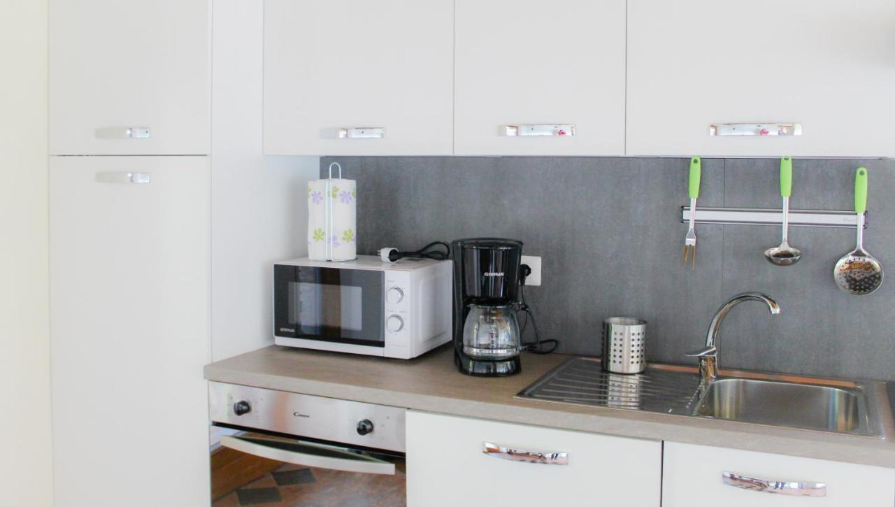 Residenza Castellum Apartment Stazzona Luaran gambar